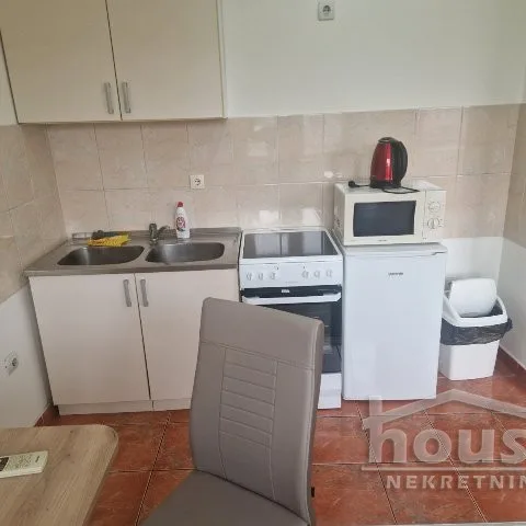 Stan Izdavanje Novi Sad  28 m2