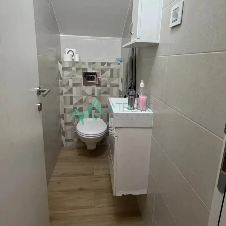 Stan Prodaja Novi Sad  76 m2