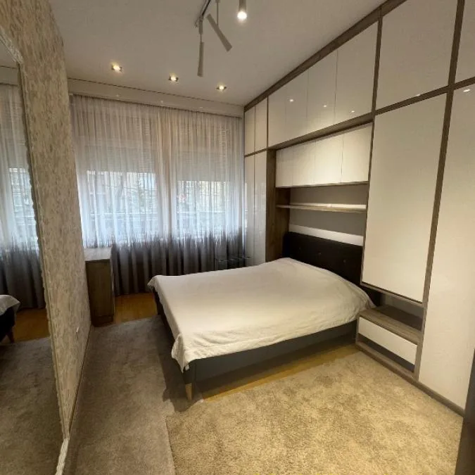 Stan Izdavanje Beograd Vukov Spomenik 131 m2