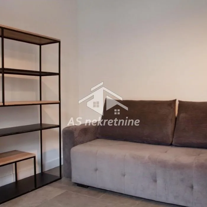 Stan Izdavanje Beograd Južni Bulevar 62 m2