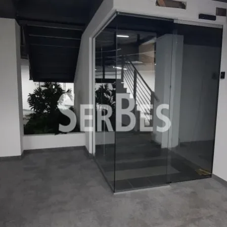 Lokal Prodaja Novi Sad  305 m2