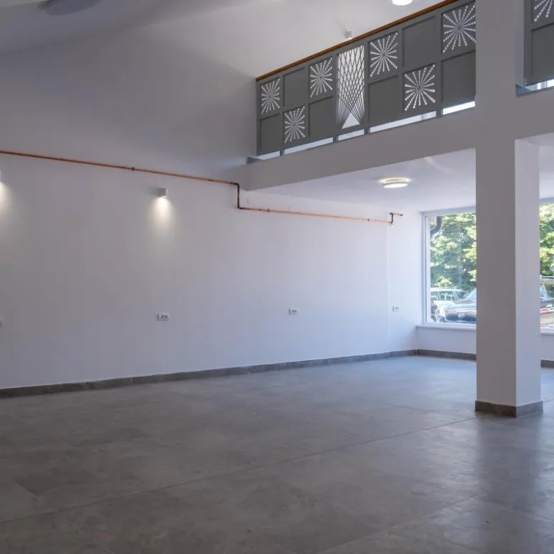 Lokal za izdavanje, Veternik, Novi Sad, 123m², 1.500 €/mes