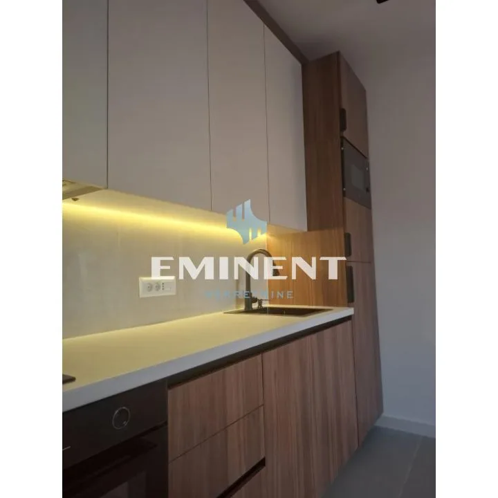 Stan Izdavanje Beograd Blok 64 43 m2