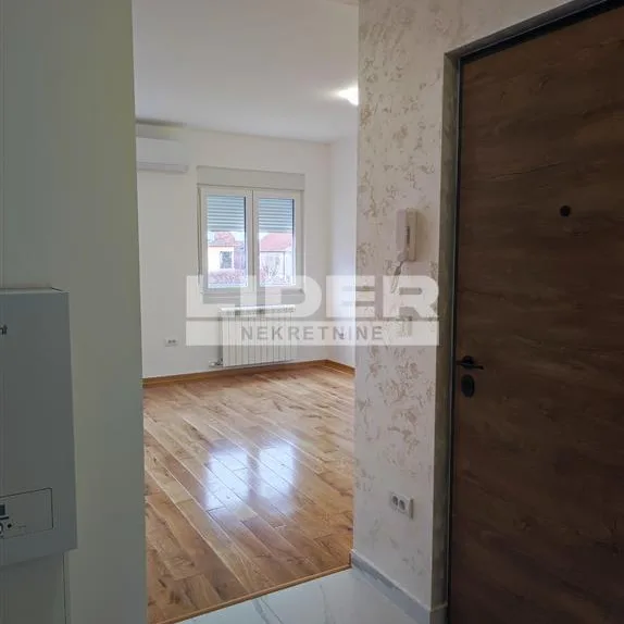 Dvoiposoban stan na prodaju, Borča, Beograd, 55m², 145.200 €
