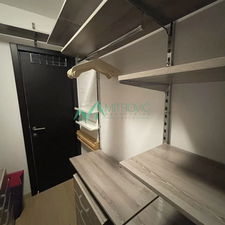 Trosoban stan na prodaju, Liman 3, Novi Sad, 105m², 2. sprat, 432.600 €