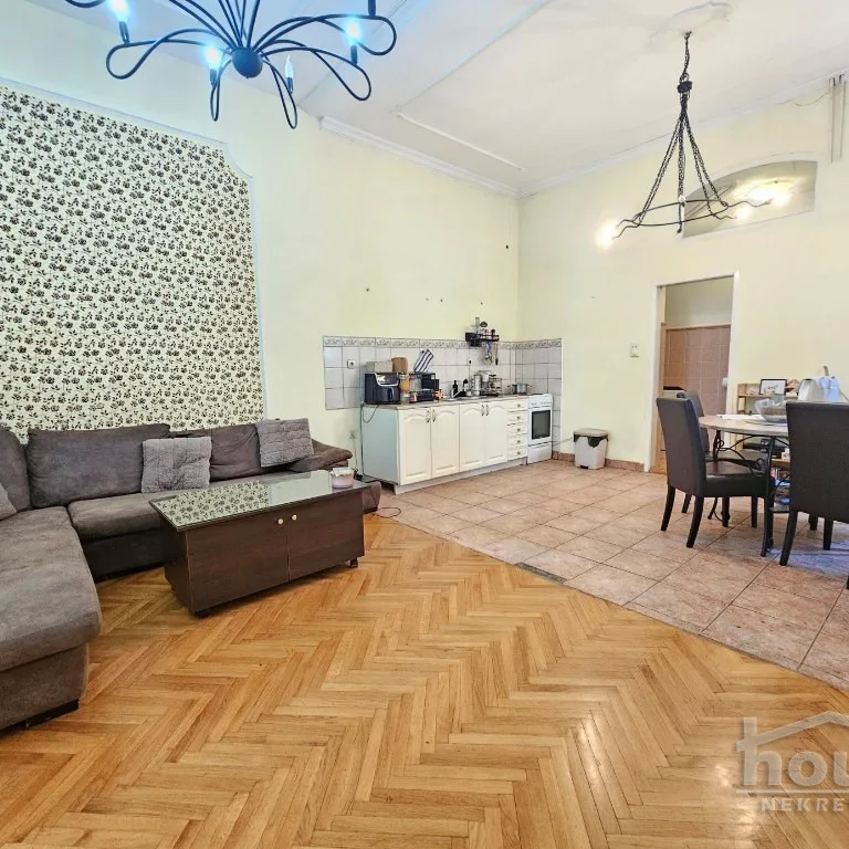Stan Prodaja Novi Sad  88 m2