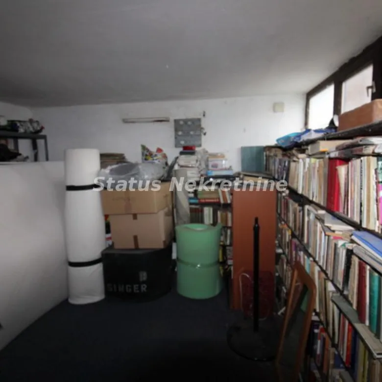 Kuća na prodaju, Čenej, Novi Sad, 330m², 362.000 €