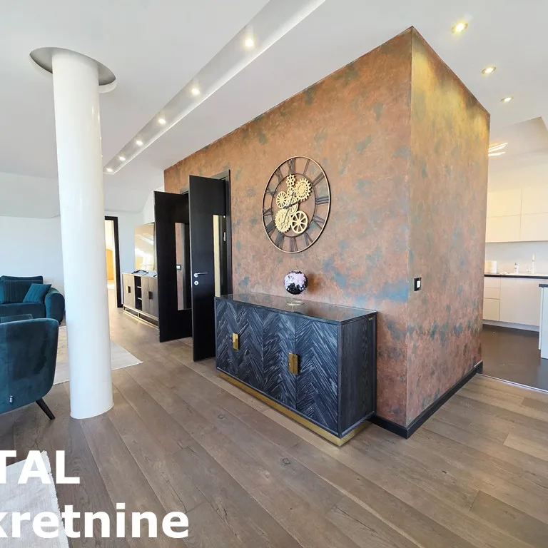Višesoban stan za izdavanje, Sajmište, Novi Sad, 242m², 4. sprat, 1.800 €/mes
