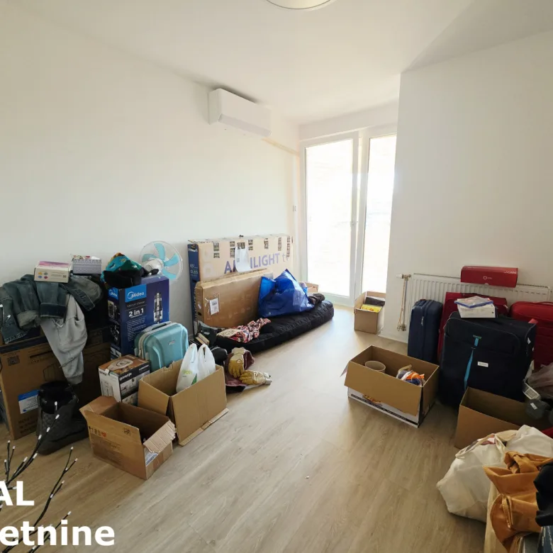 Troiposoban stan na prodaju, Sajmište, Novi Sad, 104m², 2. sprat, 350.000 €