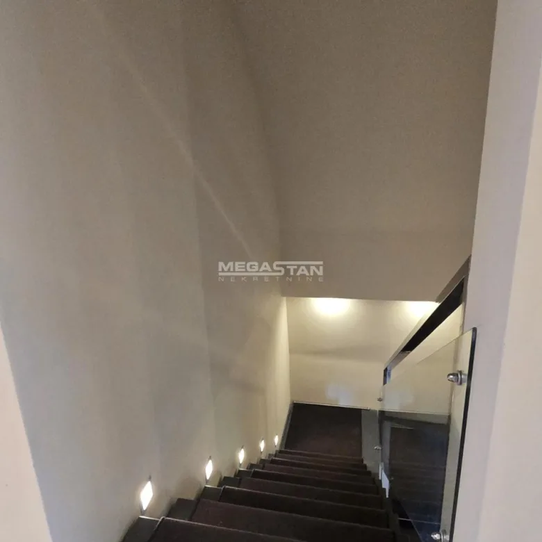 Petosoban stan na prodaju, Crveni Krst, Beograd, 160m², 590.000 €