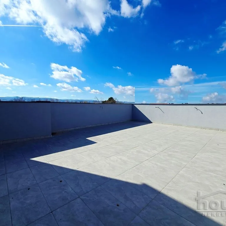 Četvorosoban stan na prodaju, Telep, Novi Sad, 110m², 270.000 €