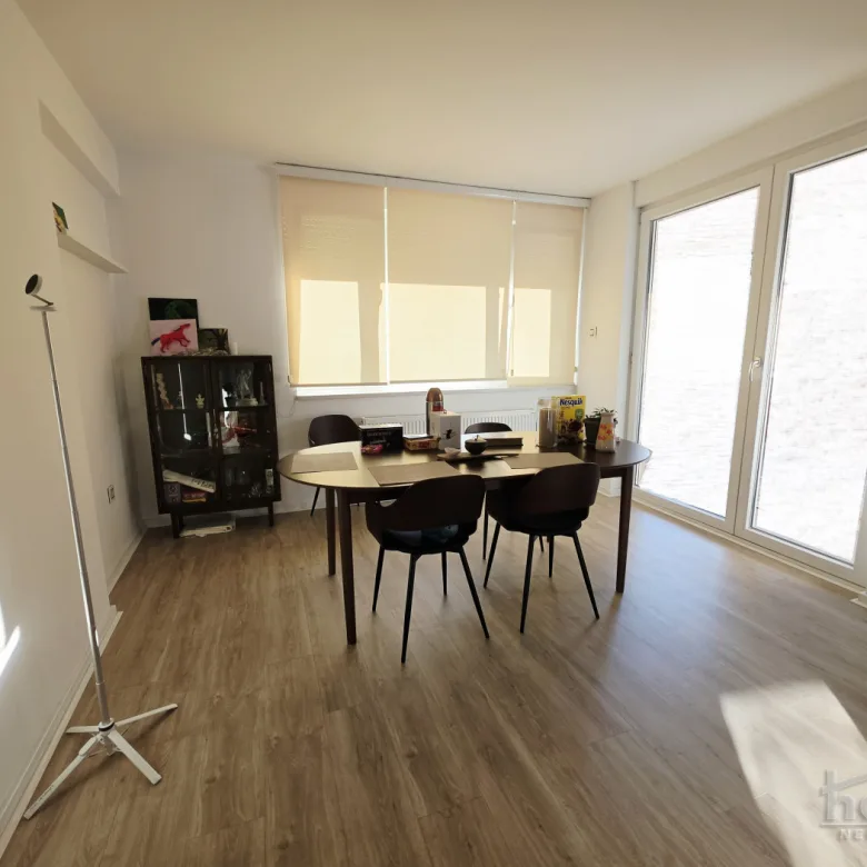 Stan Prodaja Novi Sad  104 m2