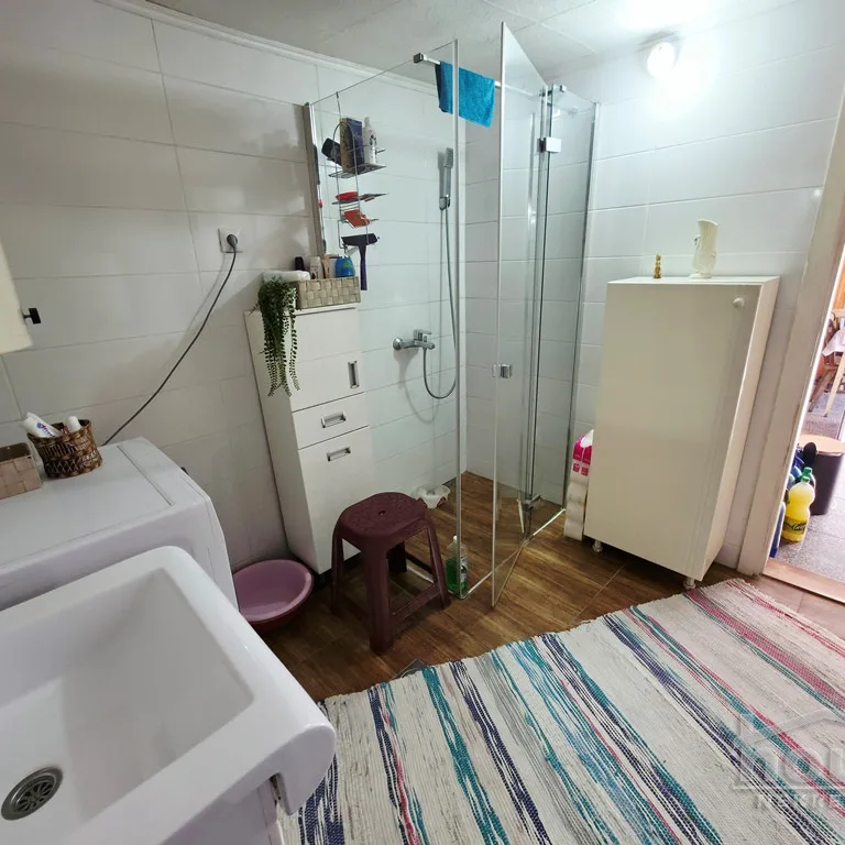 Kuća na prodaju, Šangaj, Novi Sad, 84m², 80.000 €