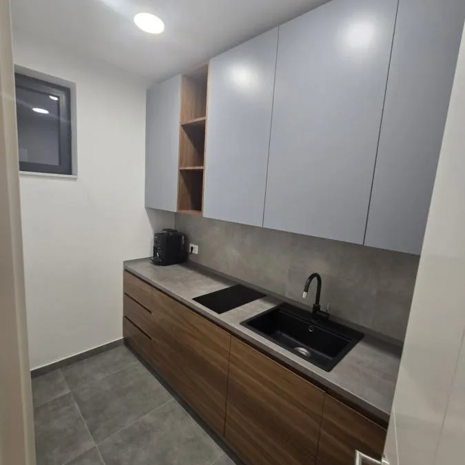 Troiposoban stan na prodaju, Centar, Novi Sad, 101m², 383.800 €