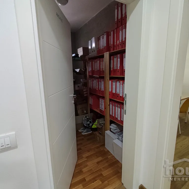 Lokal za izdavanje, Novo Naselje, Novi Sad, 539m², 2.800 €/mes