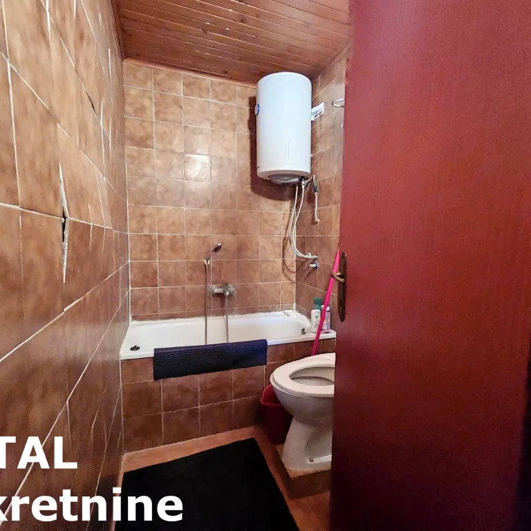 Četvorosoban stan na prodaju, Centar, Novi Sad, 88m², Prizemlje, 200.000 €