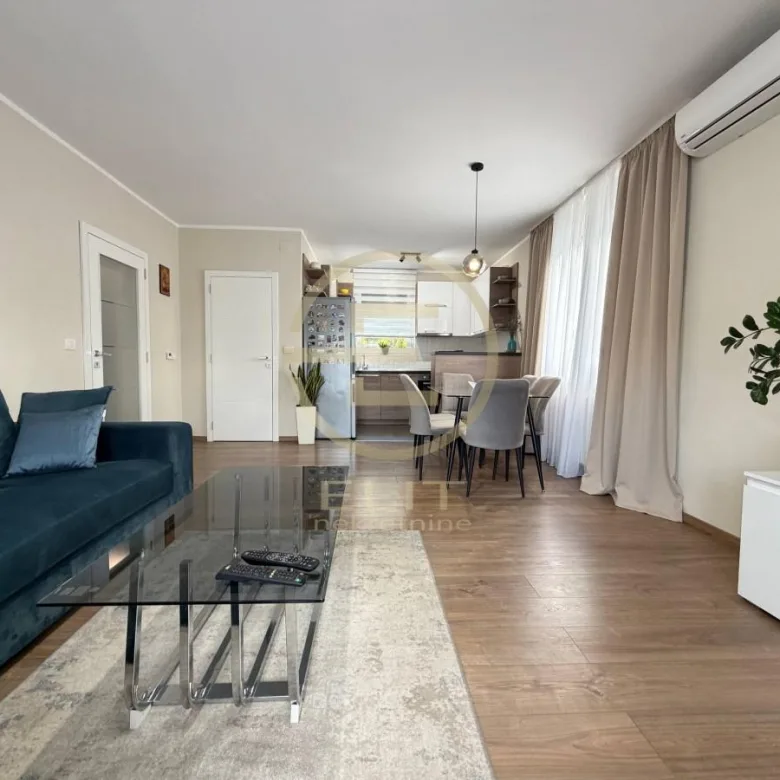 Kuća na prodaju, Sremska Kamenica, Novi Sad, 174m², 485.000 €