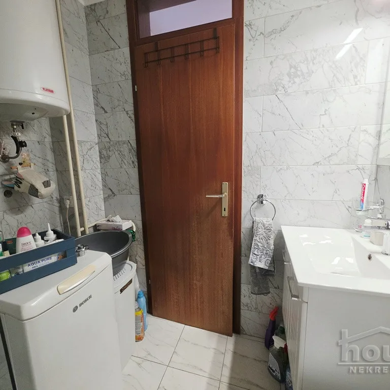 Jednoiposoban stan na prodaju, Centar, Novi Sad, 48m², 2. sprat, 170.000 €