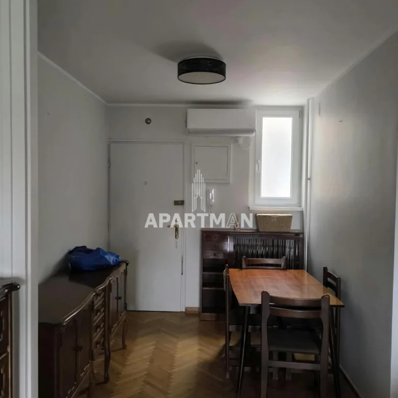 Stan Izdavanje Beograd  67 m2