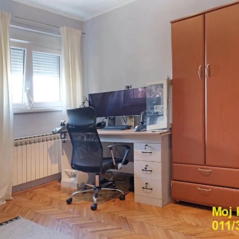 Četvorosoban stan na prodaju, Zemun Polje, Beograd, 100m², 169.000 €