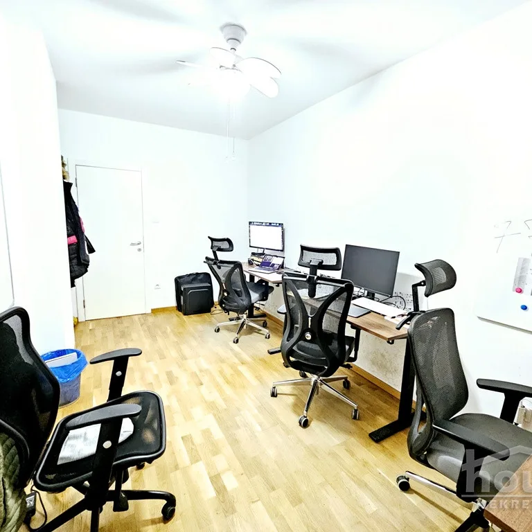 Stan Prodaja Novi Sad  83 m2