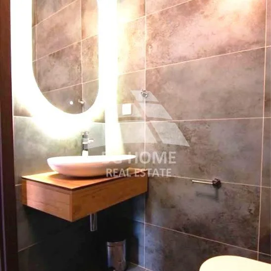 Četvorosoban stan na prodaju, Trg Republike, Beograd, 109m², 598.000 €