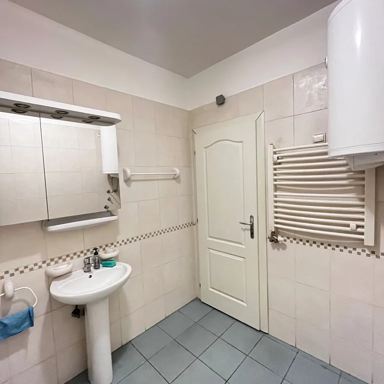Dvosoban stan na prodaju, Bulevar Oslobođenja, Novi Sad, 46m², 138.000 €