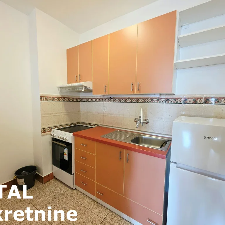 Trosoban stan na prodaju, Bulevar Evrope, Novi Sad, 48m², 2. sprat, 131.000 €