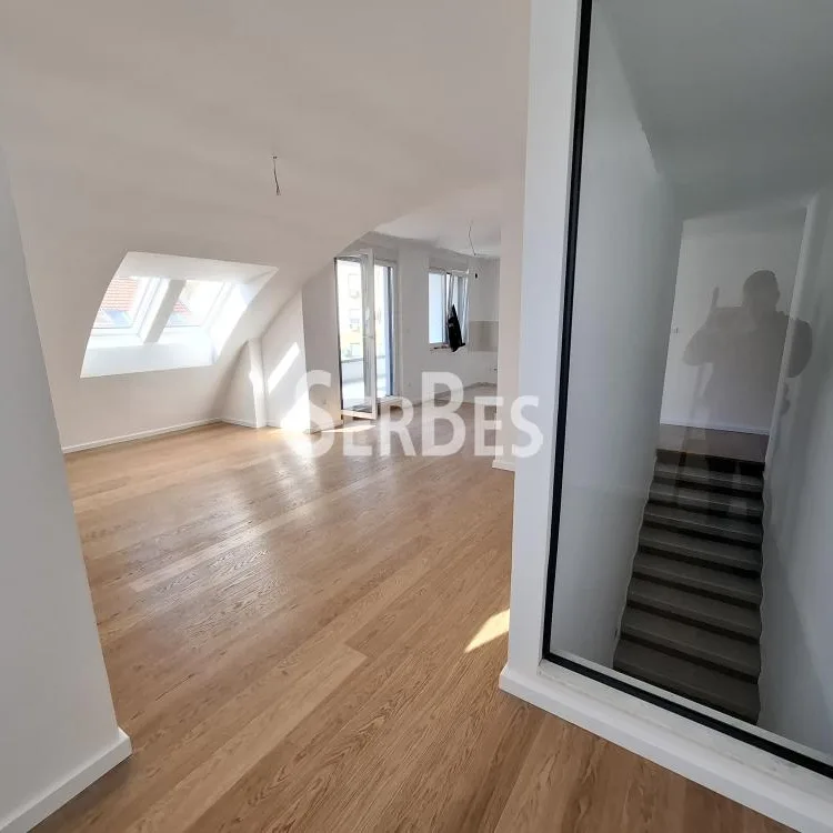 Četvorosoban stan na prodaju, Bulevar Oslobođenja, Novi Sad, 104m², 329.920 €