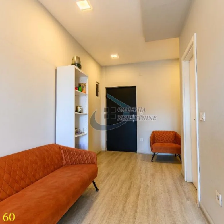 Petosoban stan na prodaju, Đeram Pijaca, Beograd, 118m², 6. sprat, 383.500 €