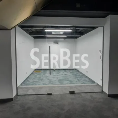 Lokal Prodaja Novi Sad  305 m2