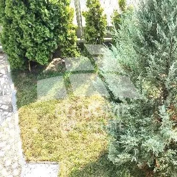 Kuća na prodaju, Borča, Beograd, 230m², 300.000 €