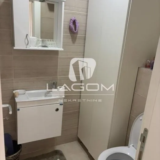 Trosoban stan na prodaju, Ledine, Beograd, 59m², 174.000 €