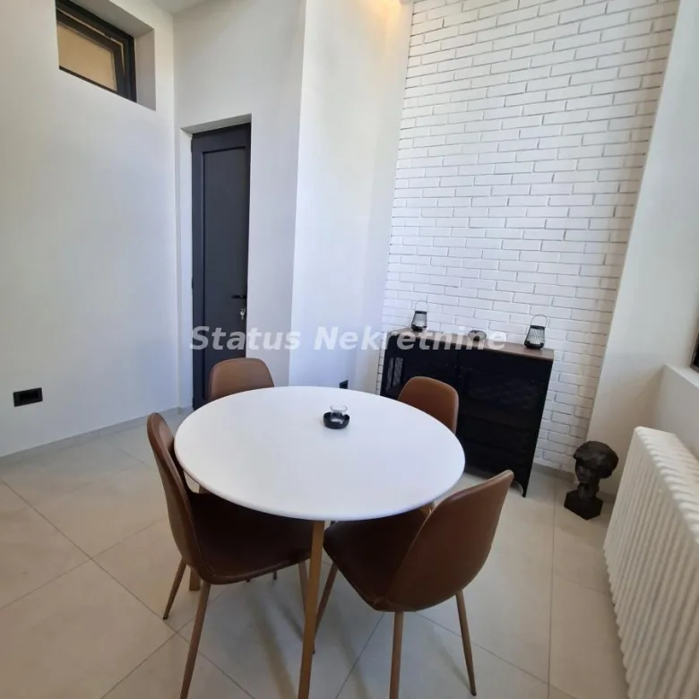 Troiposoban stan na prodaju, Centar, Novi Sad, 100m², 357.000 €