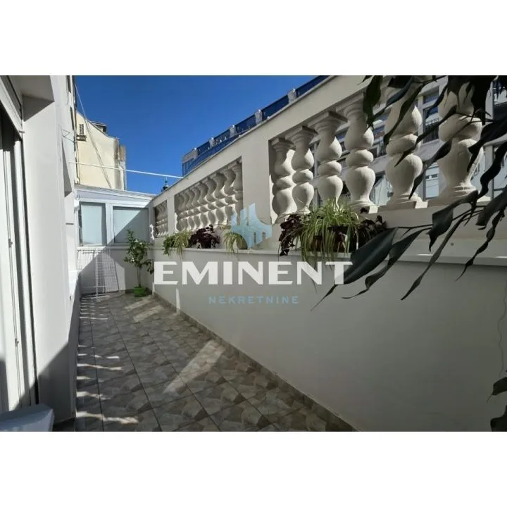 Dvosoban stan na prodaju, Centar, Beograd, 61m², 375.150 €