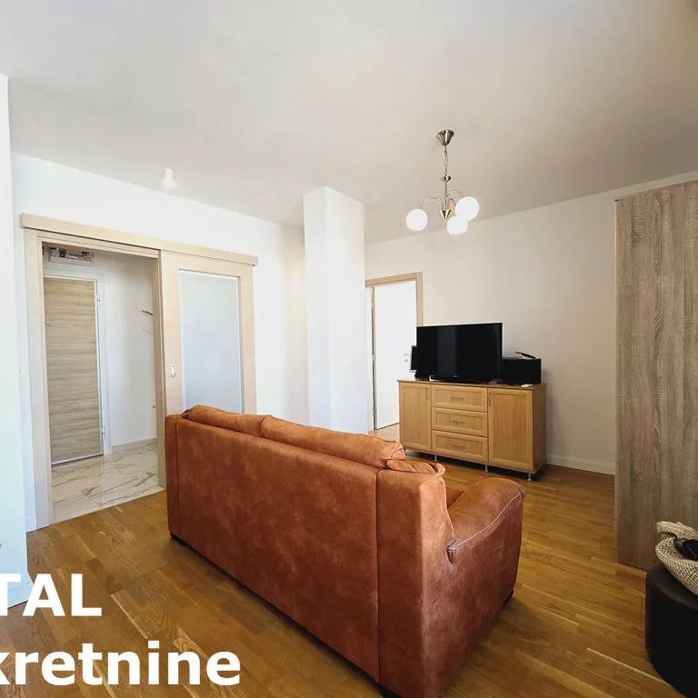 Stan Prodaja Novi Sad  66 m2