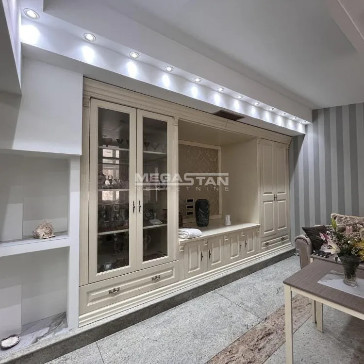 Stan Izdavanje Beograd Hram Svetog Save 185 m2
