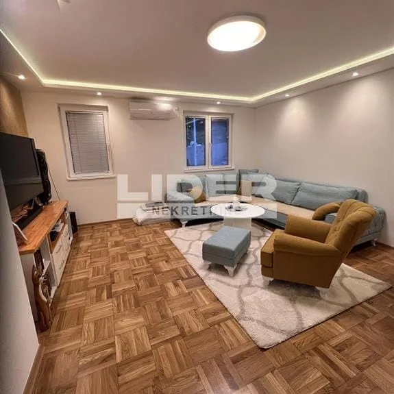 Stan Prodaja Beograd Zvezdarska Šuma 63 m2