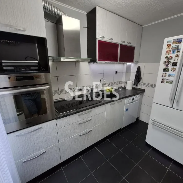 Stan Prodaja Novi Sad  90 m2