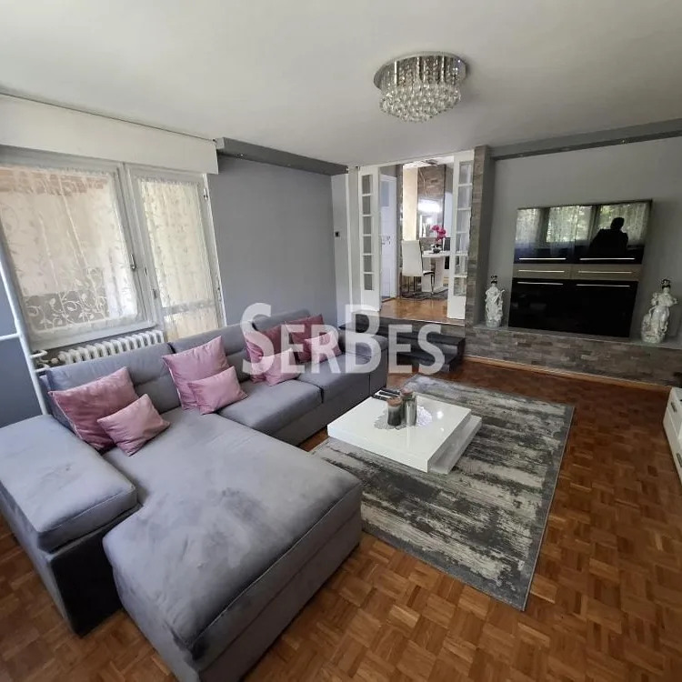 Stan Prodaja Novi Sad  90 m2
