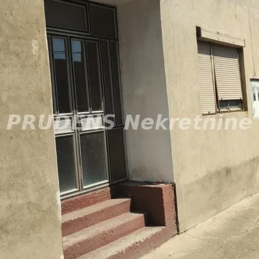 Kuća Prodaja Beograd Dobanovci 300 m2
