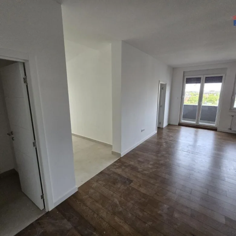 Stan Prodaja Novi Sad  117 m2