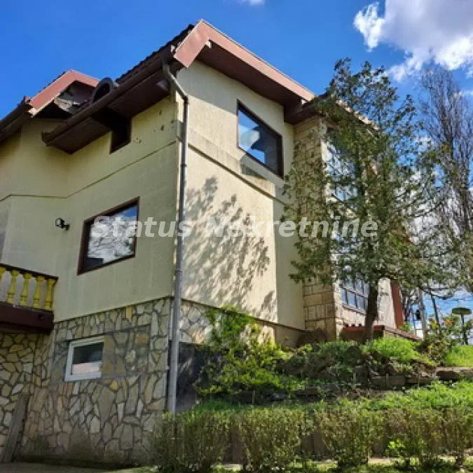 Kuća Prodaja Bačka Topola  465 m2