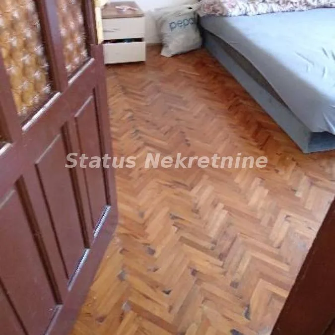 Kuća Prodaja Mali Iđoš Lovćenac 268 m2
