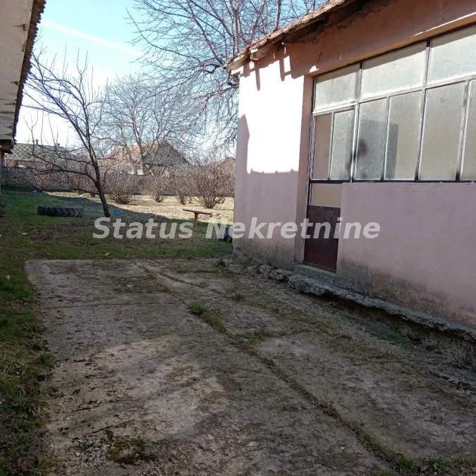 Kuća Prodaja Mali Iđoš Lovćenac 268 m2