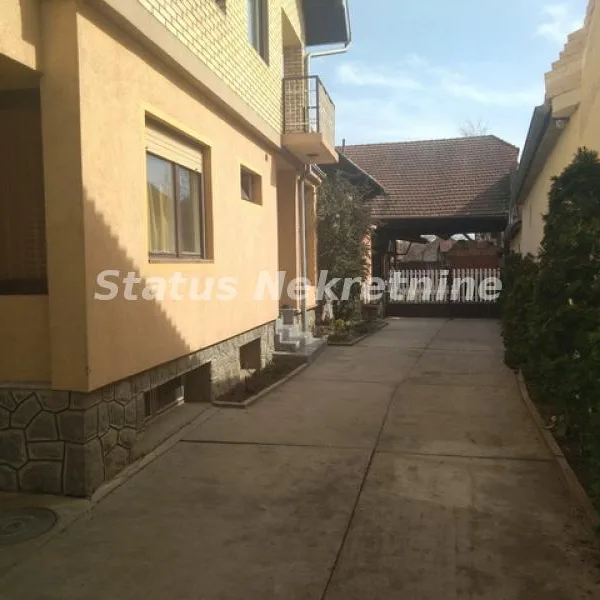 Kuća Prodaja Temerin  450 m2
