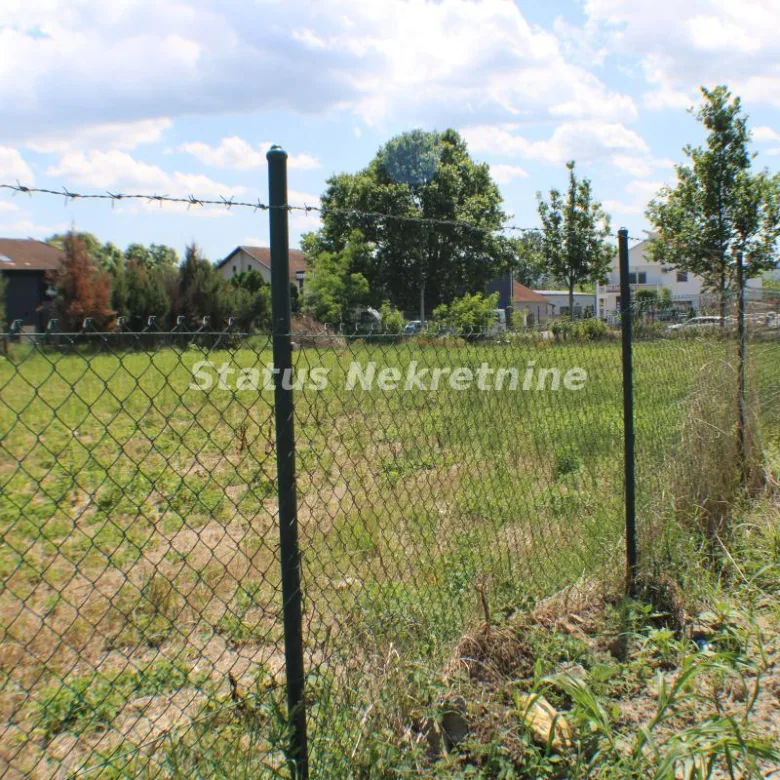 Plac Izdavanje Novi Sad  0 m2