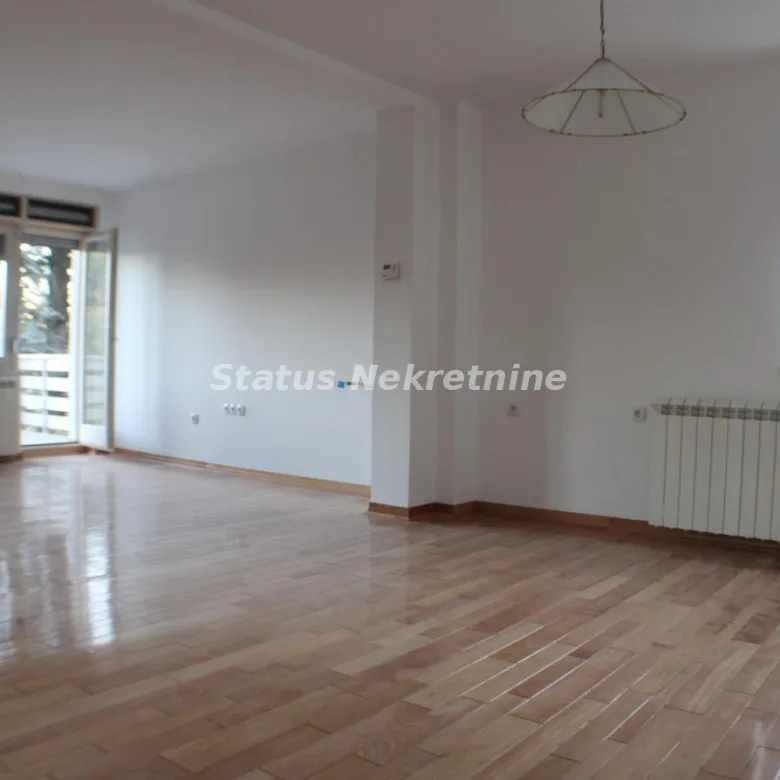Kuća Izdavanje Novi Sad  160 m2