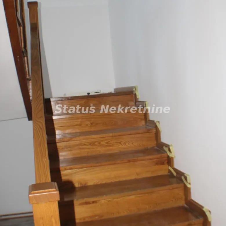 Kuća Izdavanje Novi Sad  160 m2