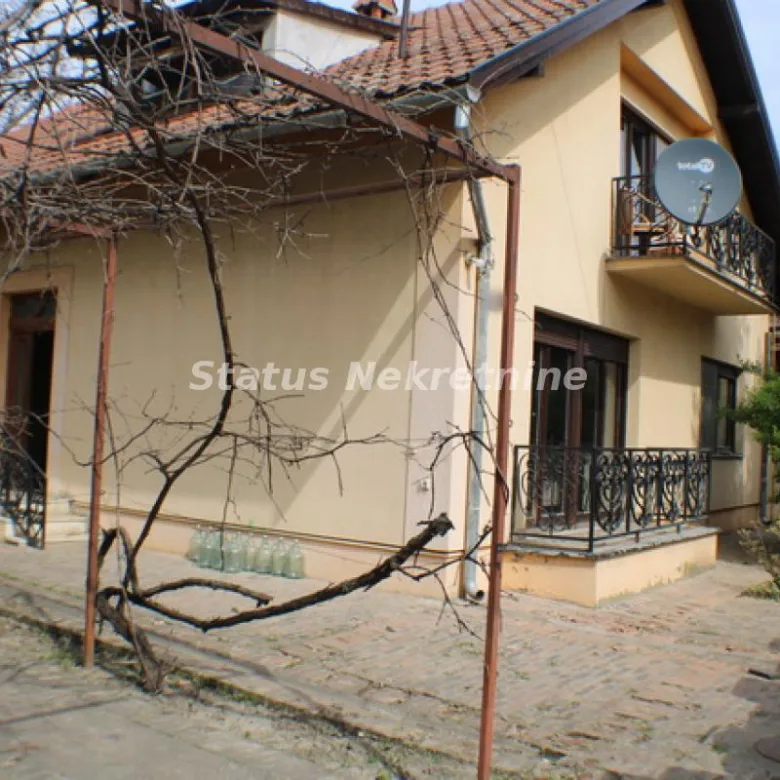 Kuća Prodaja Bečej  120 m2
